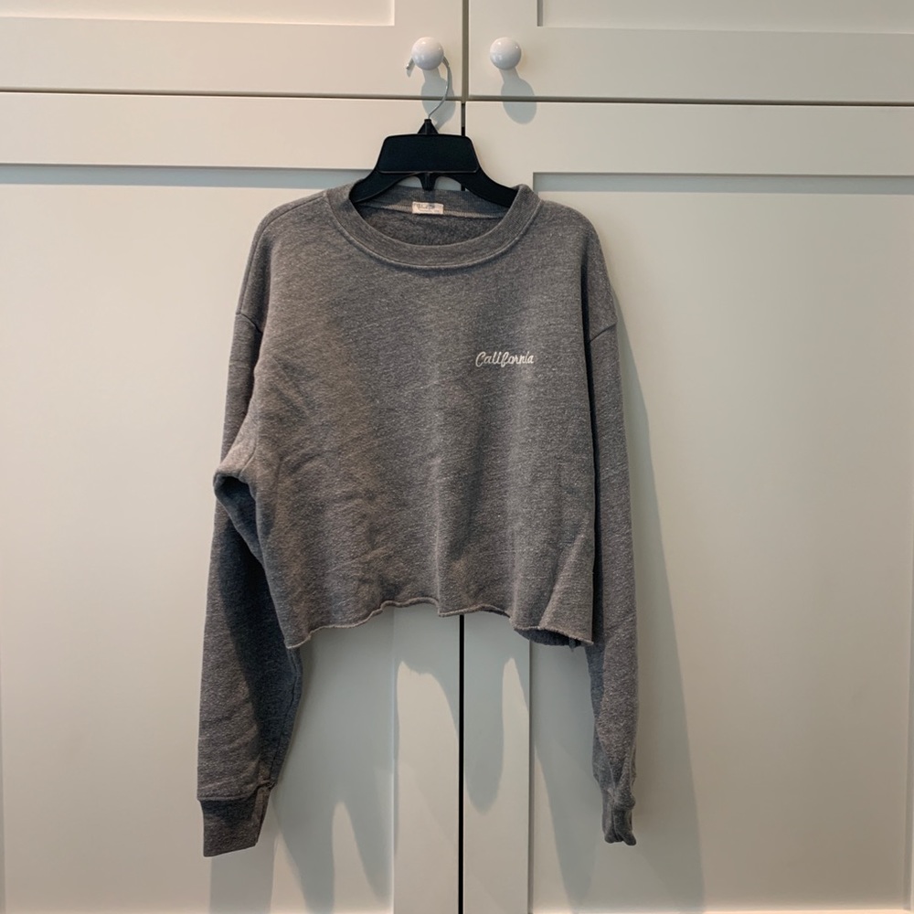 Brandy Melville cropped sweater